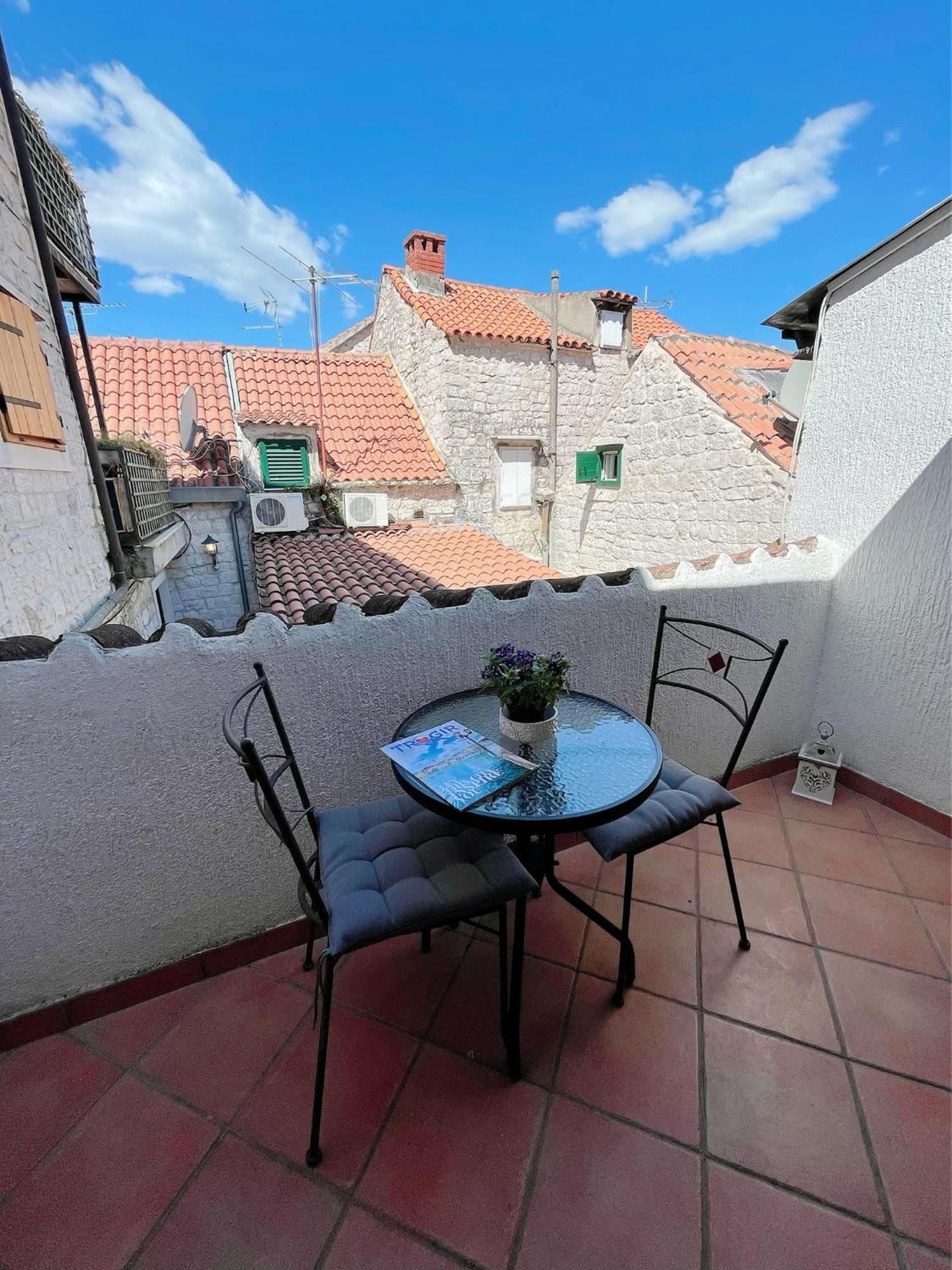 House Ivancic-Free Parking Трогир Номер фото